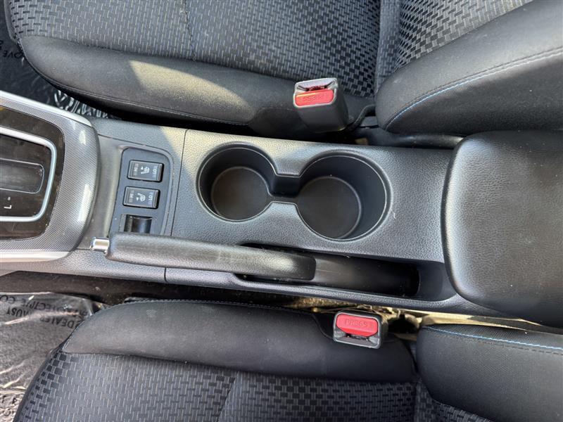 Nissan Sentra SR Sedan 2016