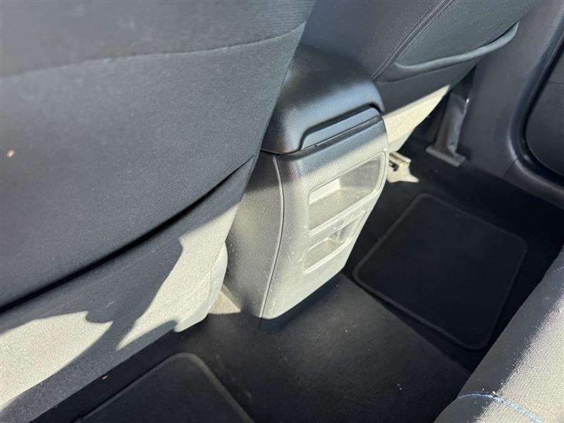Nissan Sentra SR Sedan 2016