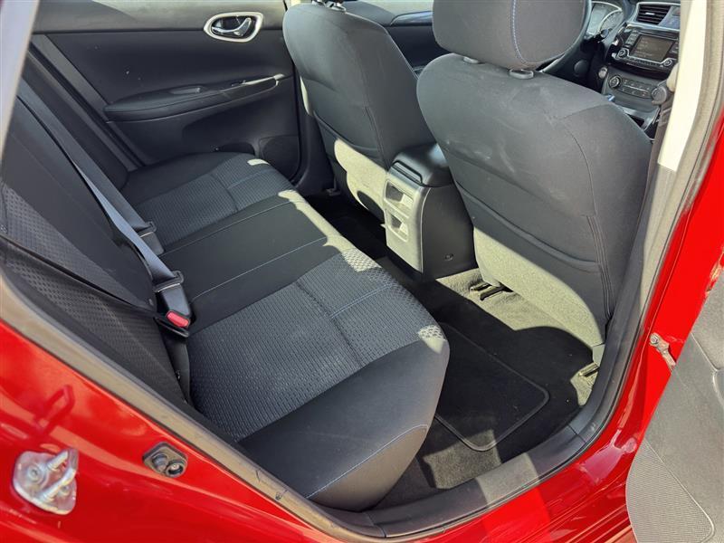 Nissan Sentra SR Sedan 2016