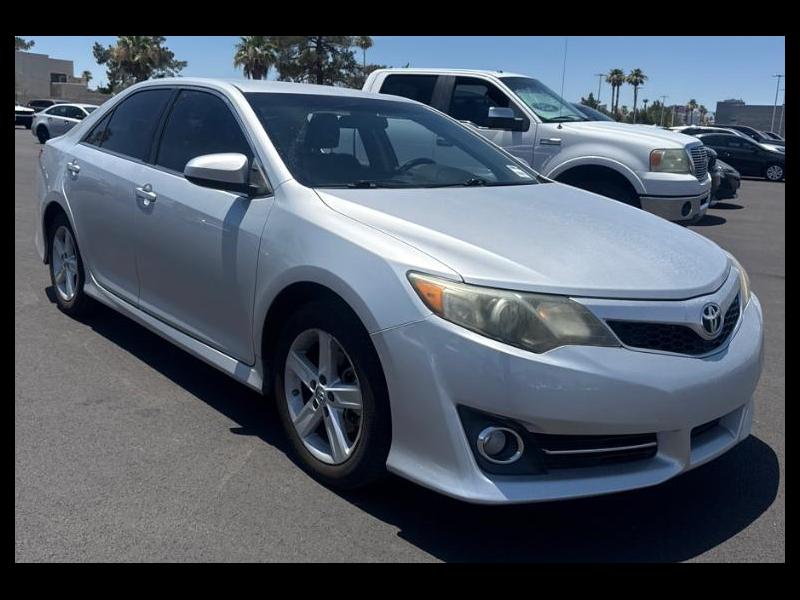 Toyota Camry SE 2014