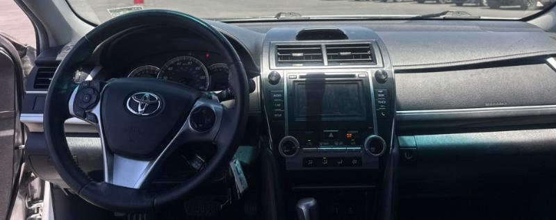 Toyota Camry SE 2014
