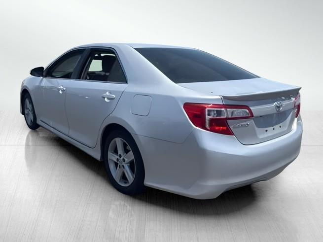 Toyota Camry SE 2014