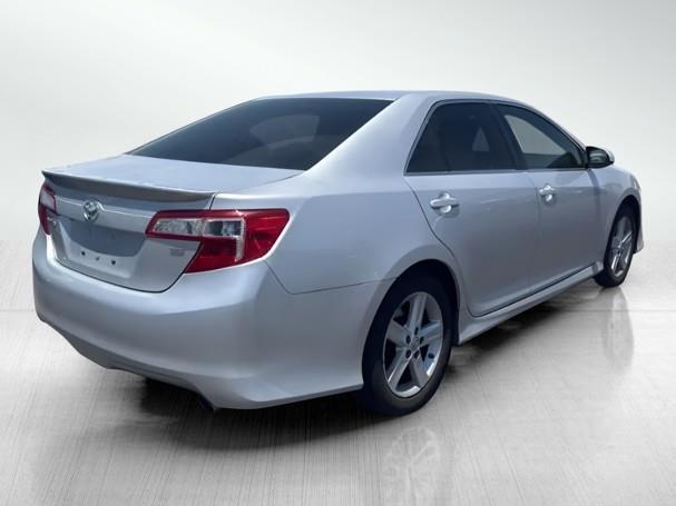 Toyota Camry SE 2014