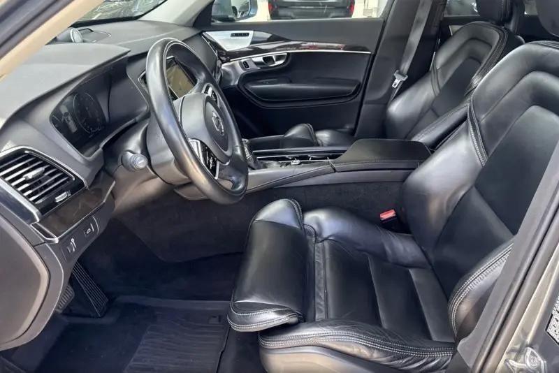 Volvo XC90 T6 Momentum AWD 2018