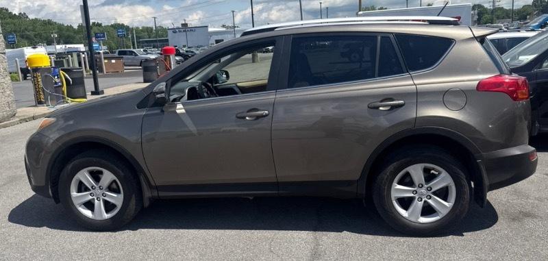 Toyota RAV4 XLE AWD 2013