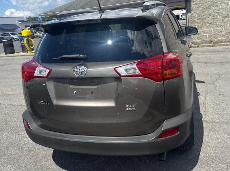 Toyota RAV4 XLE AWD 2013