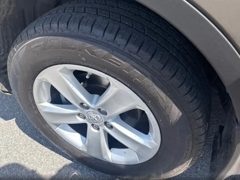 Toyota RAV4 XLE AWD 2013