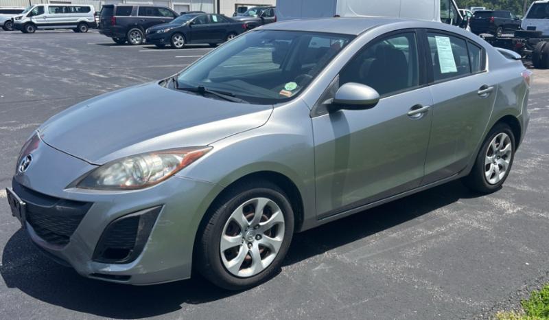 Mazda MAZDA3 i Sport 4-Door 2010