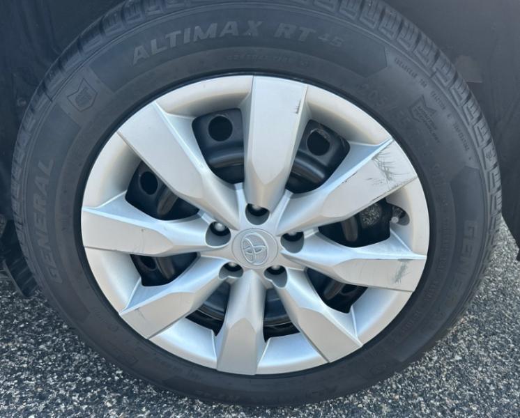 Toyota Corolla LE 2015