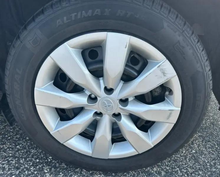 Toyota Corolla LE 2015