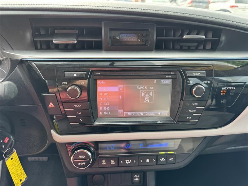 Toyota Corolla LE 2015