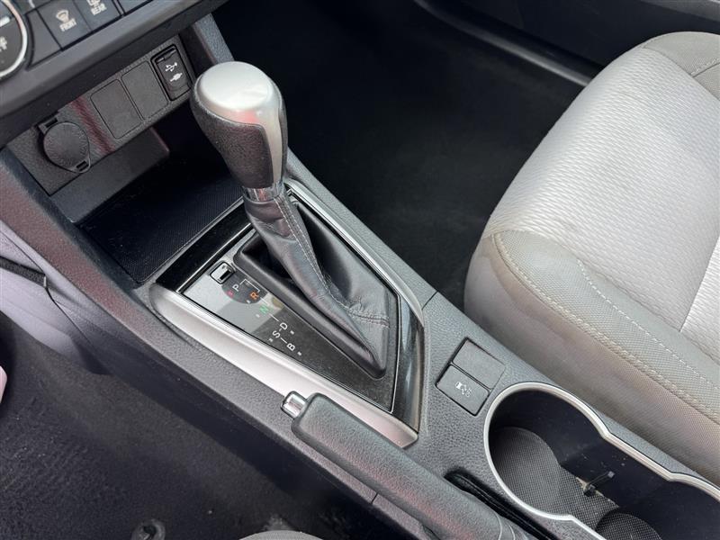 Toyota Corolla LE 2015