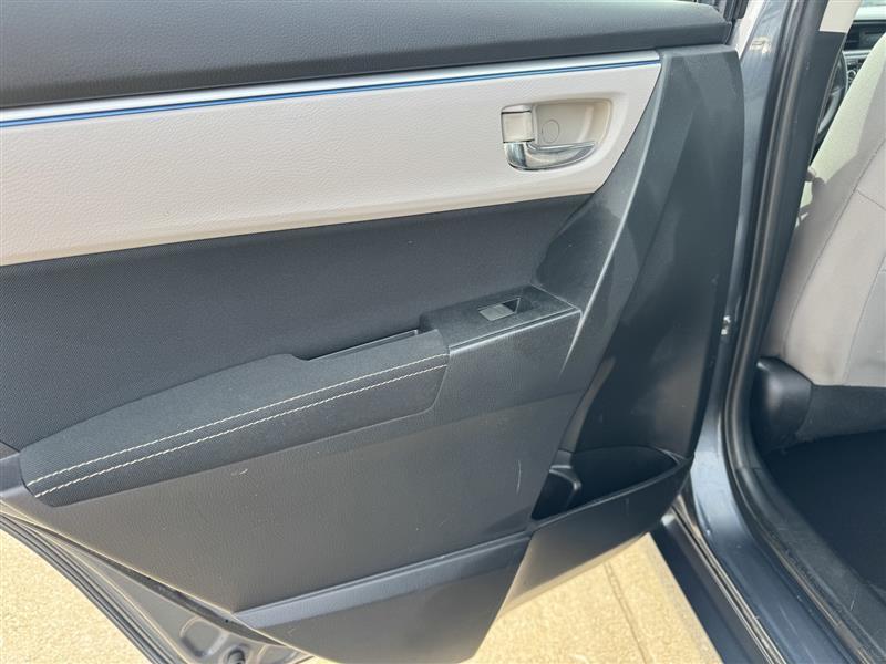 Toyota Corolla LE 2015