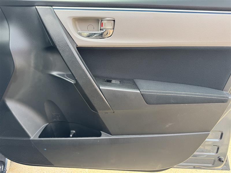Toyota Corolla LE 2015
