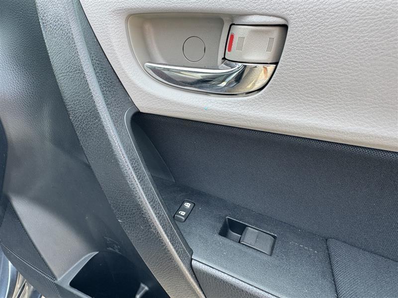 Toyota Corolla LE 2015