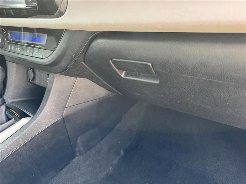 Toyota Corolla LE 2015