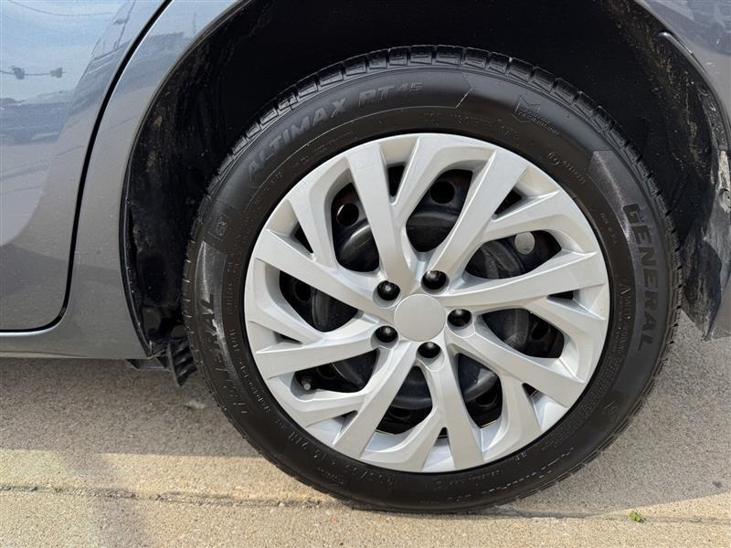 Toyota Corolla LE 2015