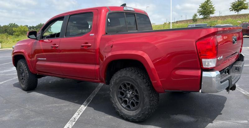 Toyota Tacoma SR5 Double Cab 4WD V6 2017