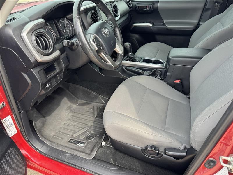 Toyota Tacoma SR5 Double Cab 4WD V6 2017