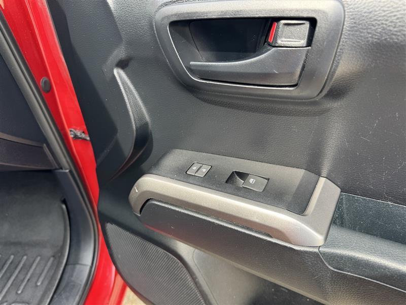 Toyota Tacoma SR5 Double Cab 4WD V6 2017