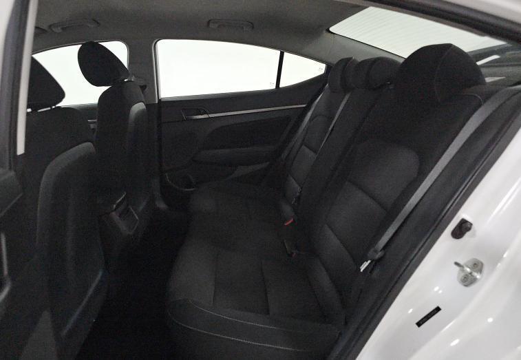 Hyundai Elantra SEL 2018