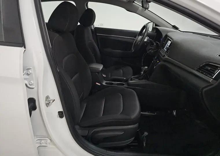 Hyundai Elantra SEL 2018