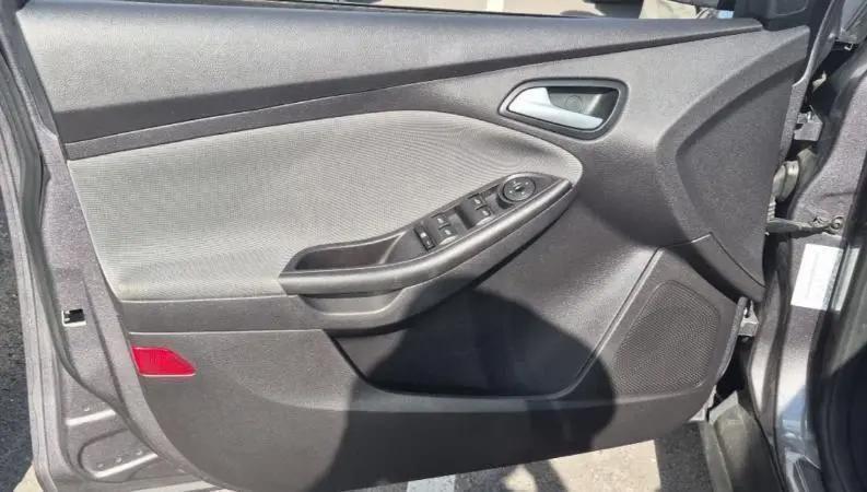 Ford Focus SE Hatch 2014