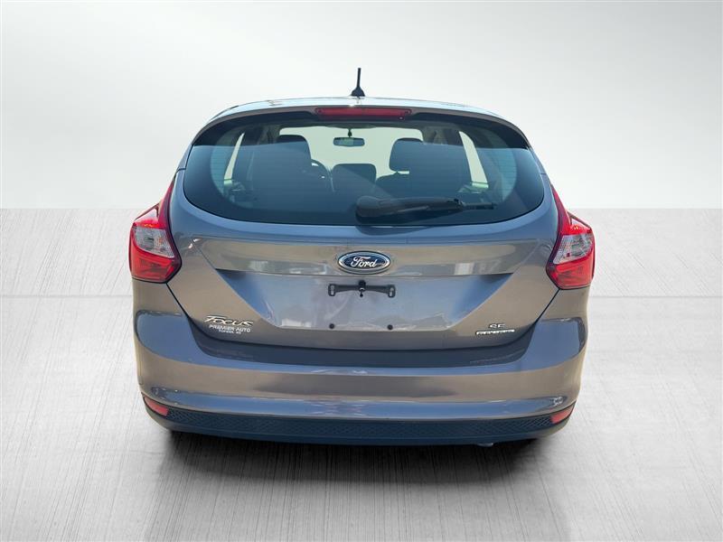 Ford Focus SE Hatch 2014