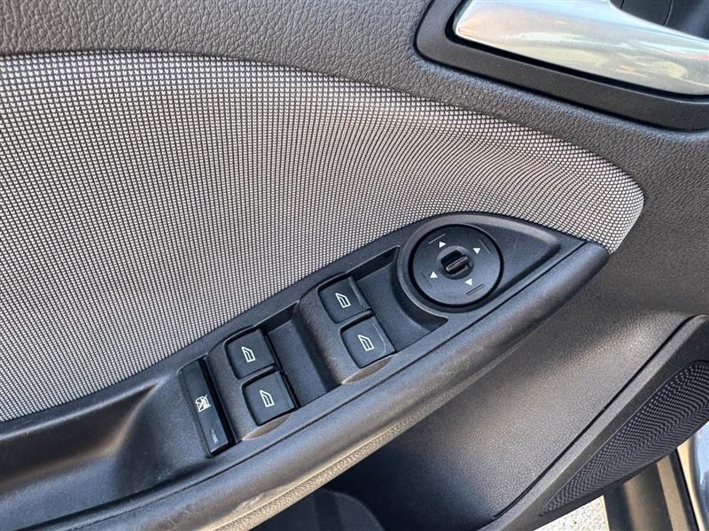Ford Focus SE Hatch 2014