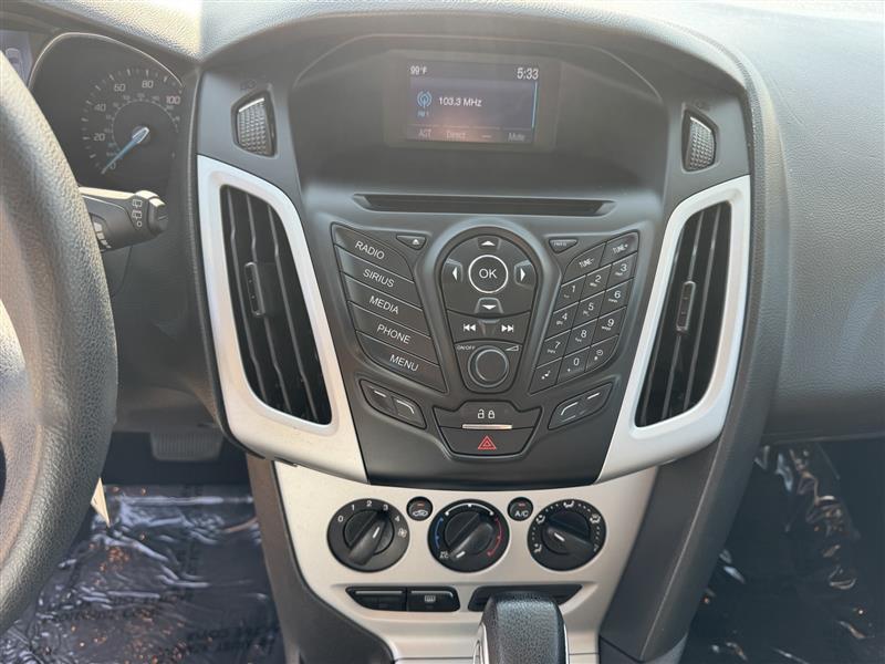 Ford Focus SE Hatch 2014