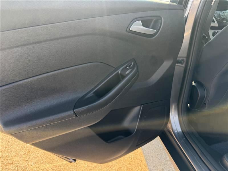 Ford Focus SE Hatch 2014