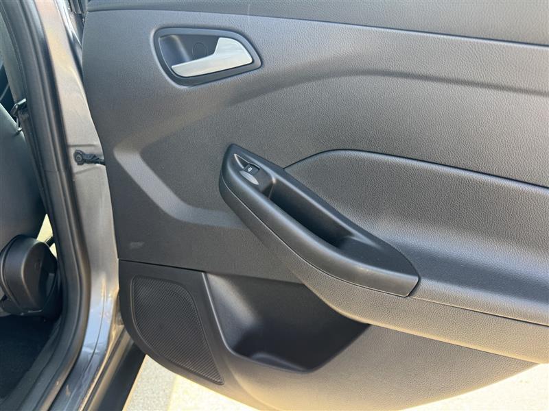 Ford Focus SE Hatch 2014