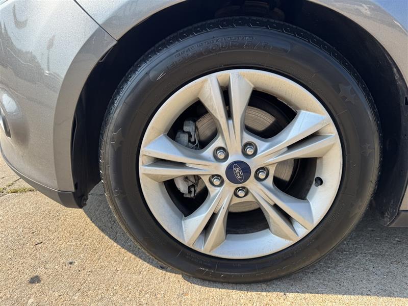 Ford Focus SE Hatch 2014