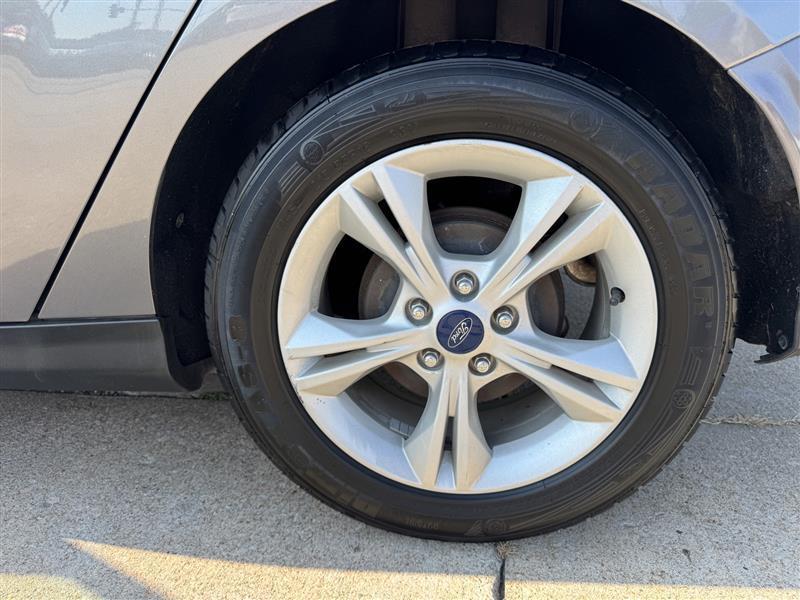Ford Focus SE Hatch 2014