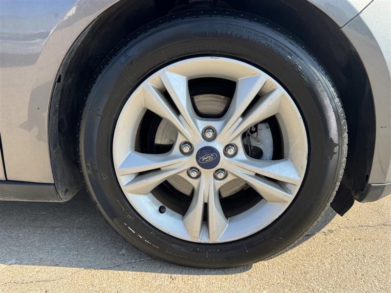 Ford Focus SE Hatch 2014