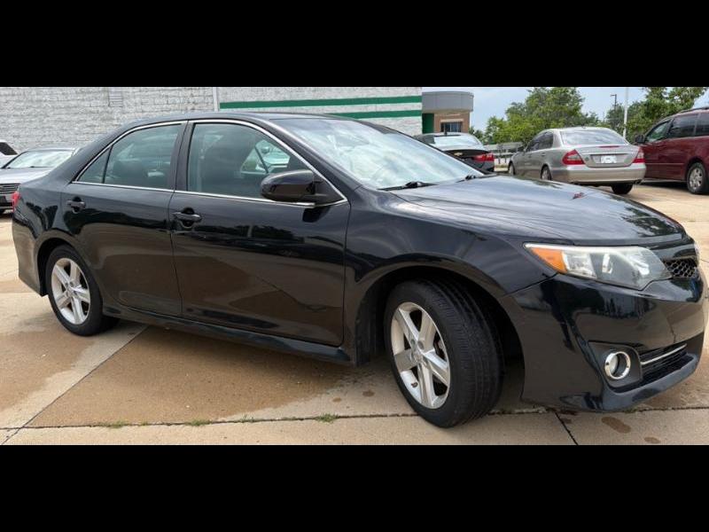 Toyota Camry SE 2014