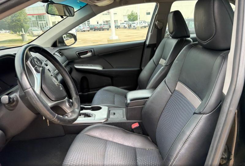 Toyota Camry SE 2014