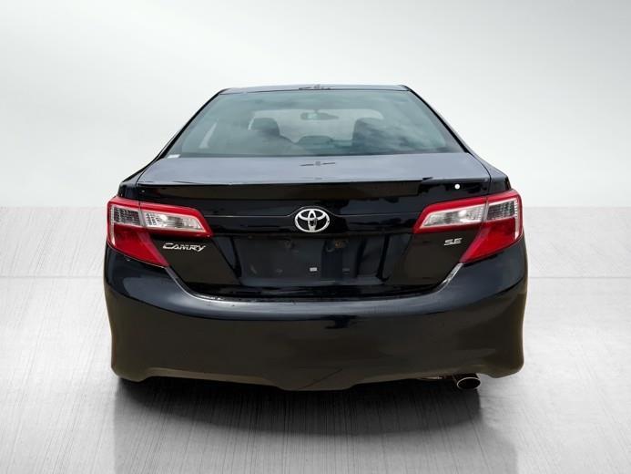 Toyota Camry SE 2014
