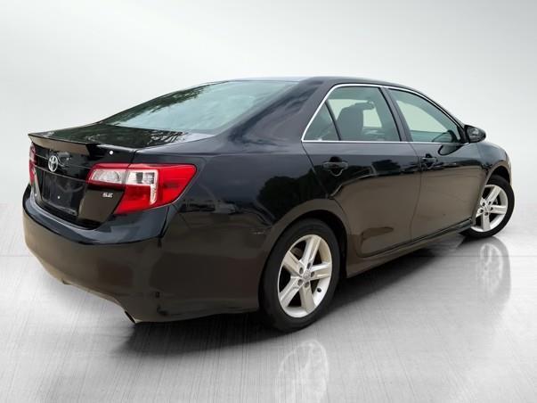 Toyota Camry SE 2014