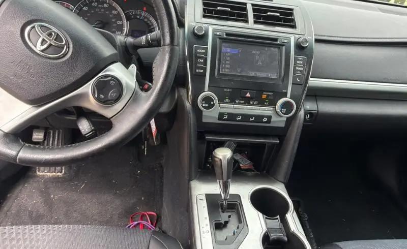 Toyota Camry SE 2014