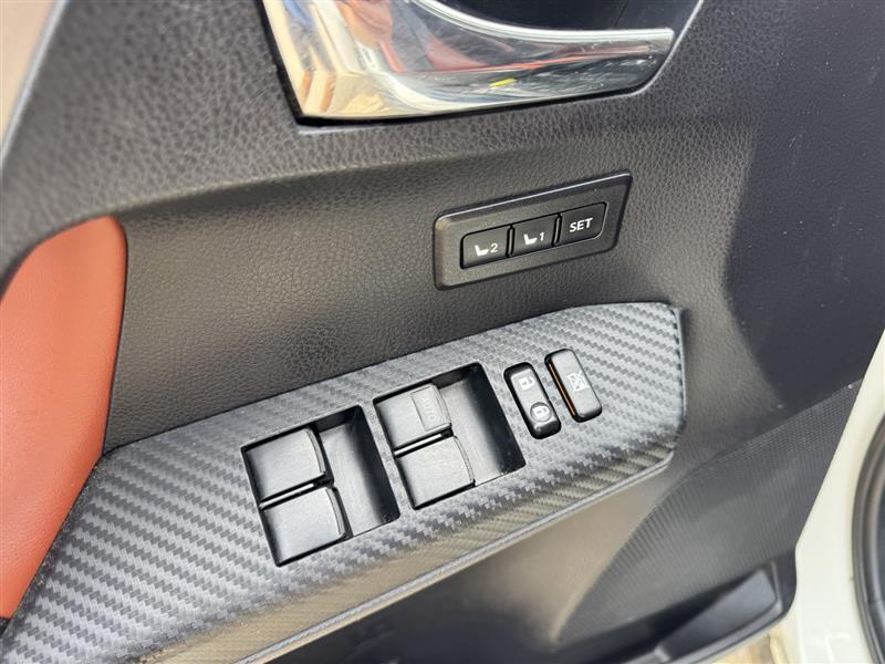 Toyota RAV4 Limited FWD 2013