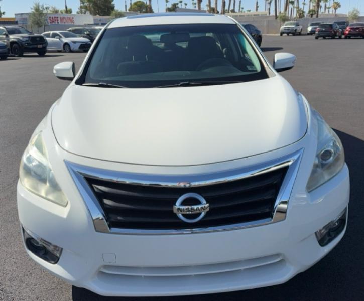 Nissan Altima 2.5 SV 2015