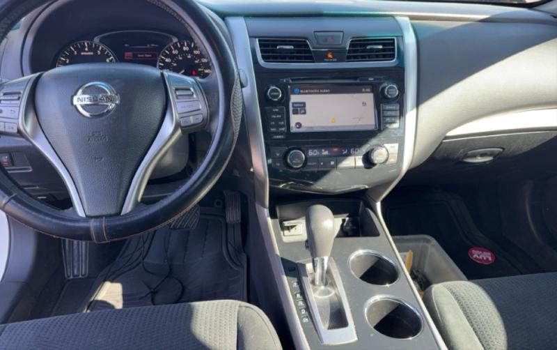 Nissan Altima 2.5 SV 2015