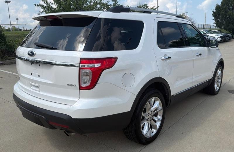 Ford Explorer XLT 4WD 2011