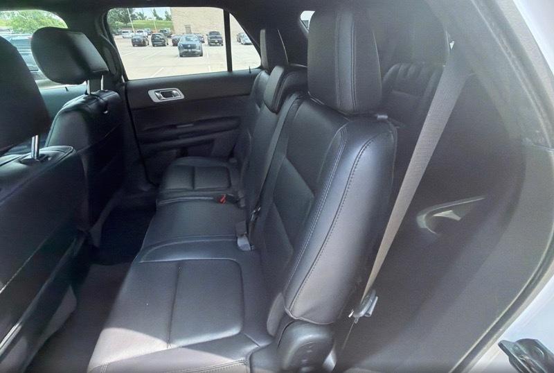 Ford Explorer XLT 4WD 2011