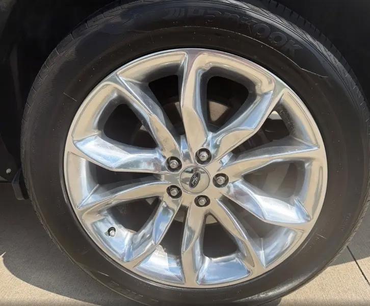 Ford Explorer XLT 4WD 2011