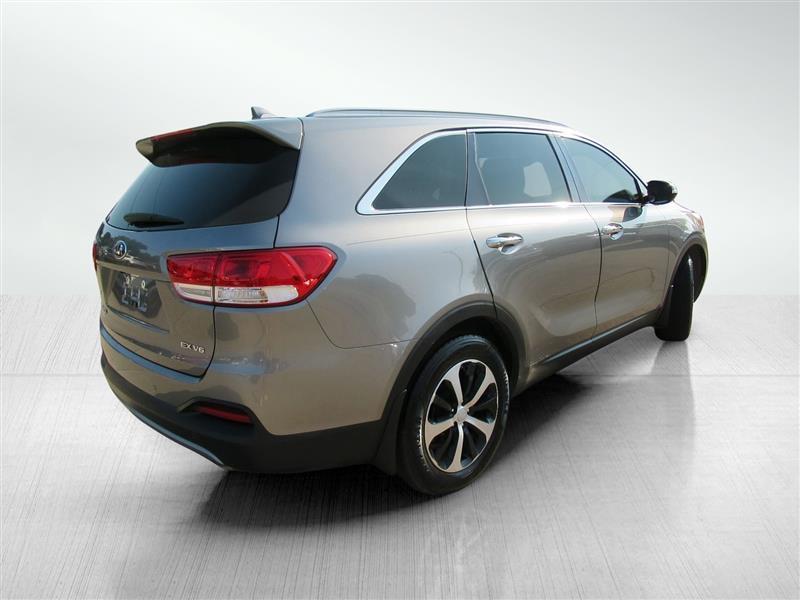 Kia Sorento EX V6 FWD 2017