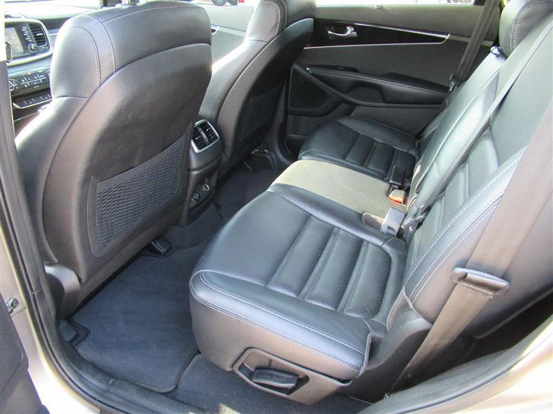 Kia Sorento EX V6 FWD 2017