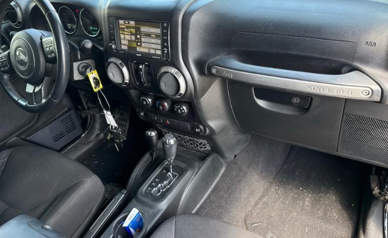 Jeep Wrangler Unlimited Sport 4WD 2017