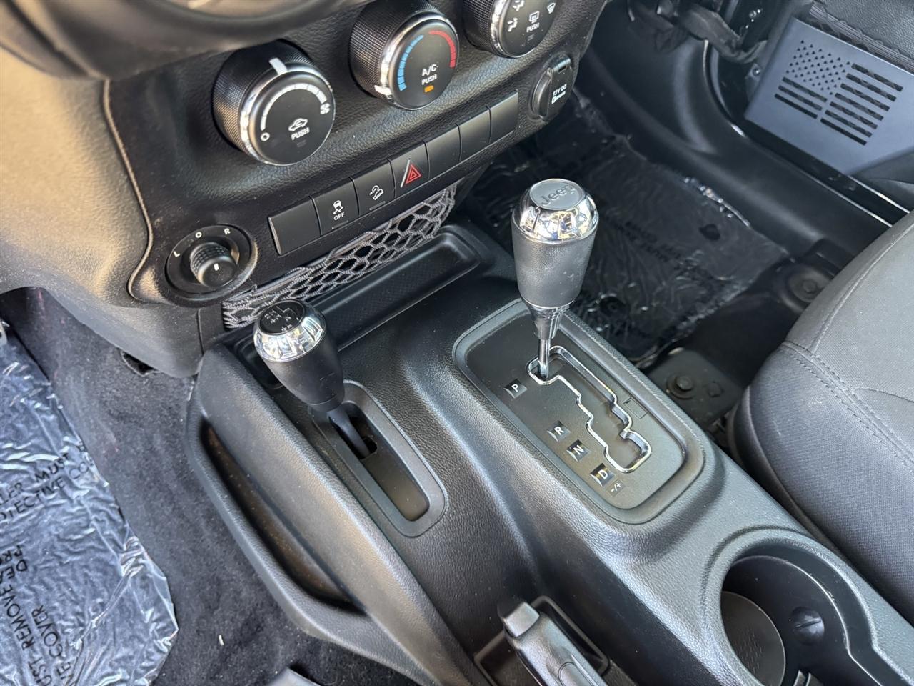 Jeep Wrangler Unlimited Sport 4WD 2017